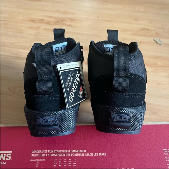VANS Mte Half Cab Gore-tex Shoes
Black Women 8.5 US Mens 7.0US - Picture 11 of 14